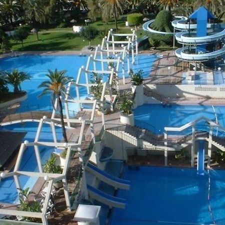 Lux. Frontbeach-Terrace. 5 Pools.Tv. 2 A.C.Netflix ベナルマデナ エクステリア 写真