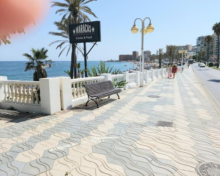 Lux. Frontbeach-Terrace. 5 Pools.Tv. 2 A.C.Netflix ベナルマデナ エクステリア 写真